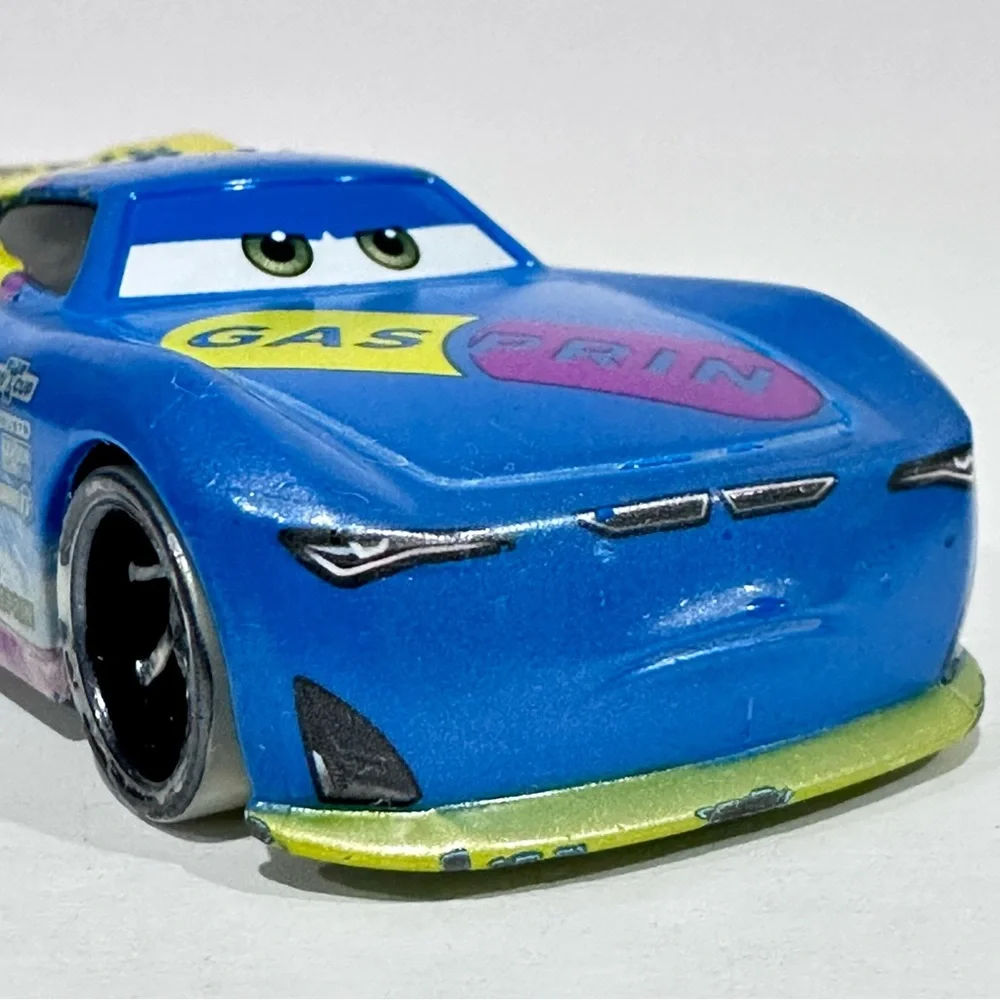 Disney Cars 3 Richie Gunzit Fireball Beach Next Gen Racer #70 Gasprin